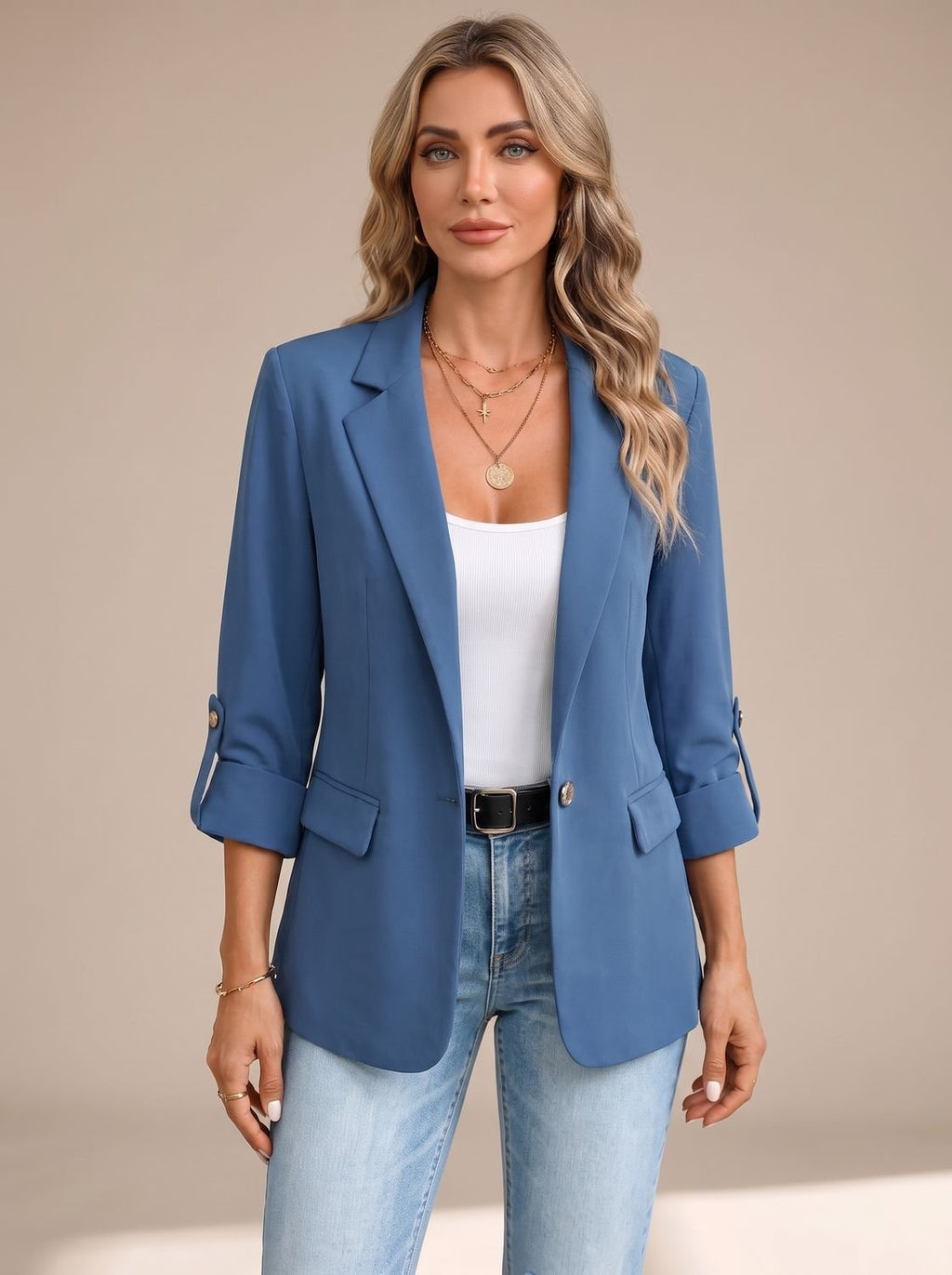 Blazer de mujer en varios colores disponibles en la tienda